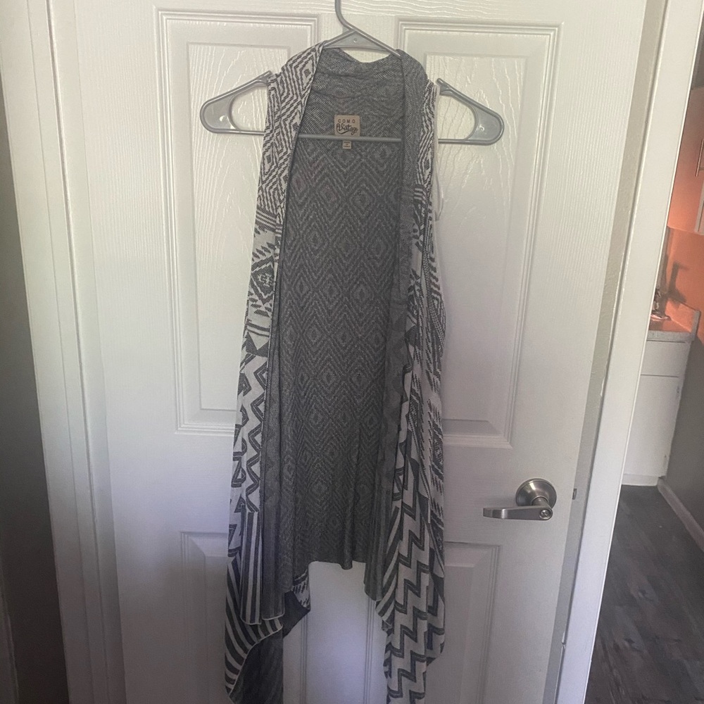 Black and white kimono